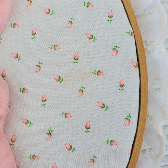 2 Applique Teddy Bear Wall Hanging 10" Pink Cottagecore Round Handmade - Picture 5 of 6